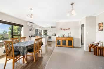 12 Sheralee Place, Bucklands Beach