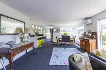 1A Grosvenor Grange, Gleniti