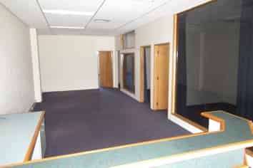 213M² PAPAKURA OFFICE/RETAIL - TAKE ALL OR PART