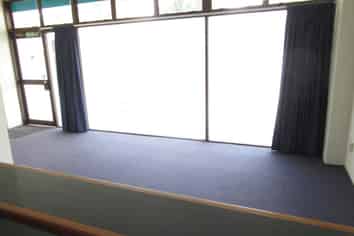 213M² PAPAKURA OFFICE/RETAIL - TAKE ALL OR PART