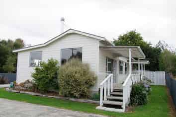 12 Dryden Street, Milton