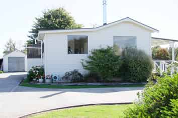 12 Dryden Street, Milton