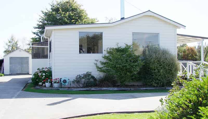 12 Dryden Street, Milton