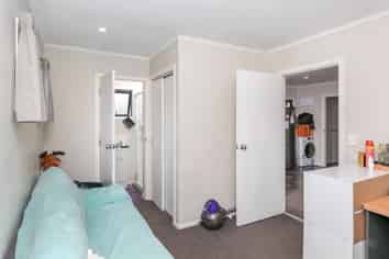 2 Panair Crescent, Hillcrest