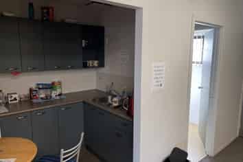 High Profile trade retail unit for lease