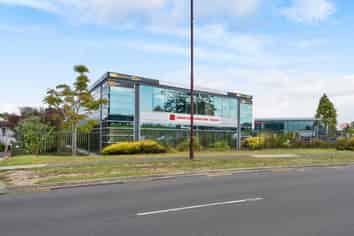 Albany Office for Sale - $915K + GST (if any) will buy