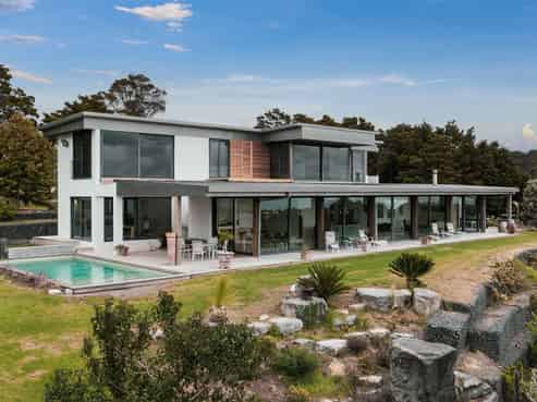 104 Ruru Way, Langs Beach