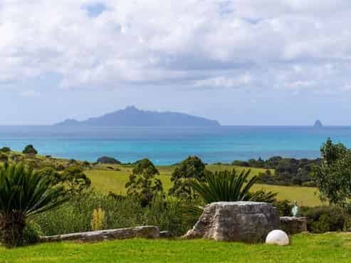 104 Ruru Way, Langs Beach