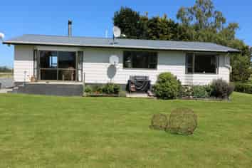 428 Wairuna Settlement Road, Clinton and Surrounds