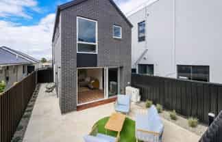 B/243 South Road, Caversham