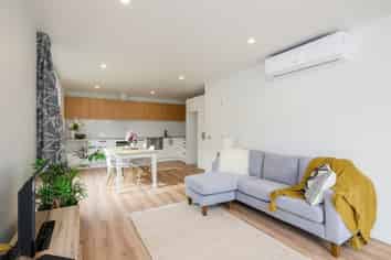 B/243 South Road, Caversham