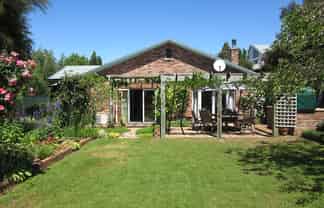 54 Bernard Road, Albert Town