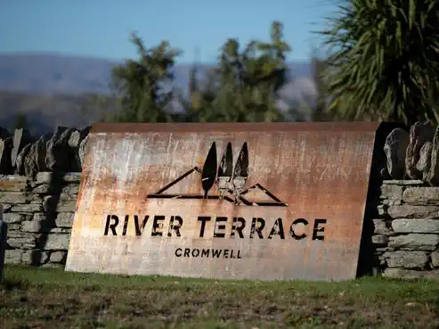  River Terrace, Cromwell