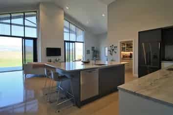 211 McArthur Road, Alexandra