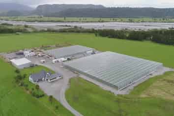 121 Poerua River Road, Harihari