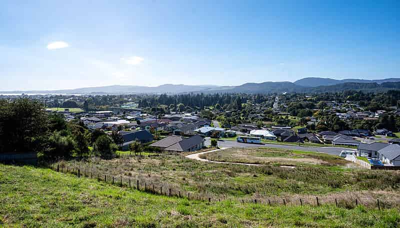 57 Matipo Avenue, Westbrook