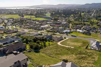 57 Matipo Avenue, Westbrook