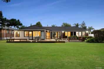 10 Seneca Court, Golflands