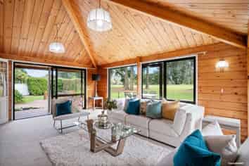 10 Seneca Court, Golflands