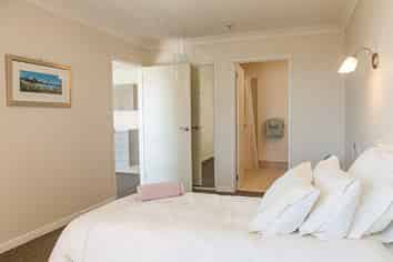 SA107/49 Covent Drive, Stoke