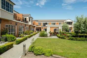 SA122/49 Covent Drive, Stoke