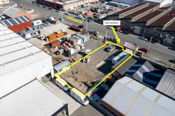 Convenient Yard Available Now! 