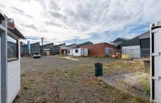 Convenient Yard Available Now! 