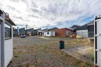 Convenient Yard Available Now! 