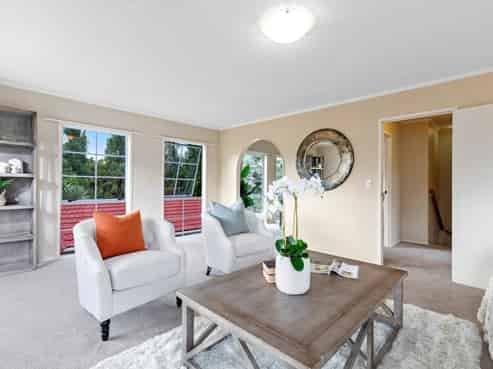 2/3 Ronald Macken Place, Mairangi Bay