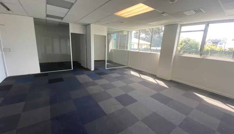 3 Glendale Road, Glen Eden