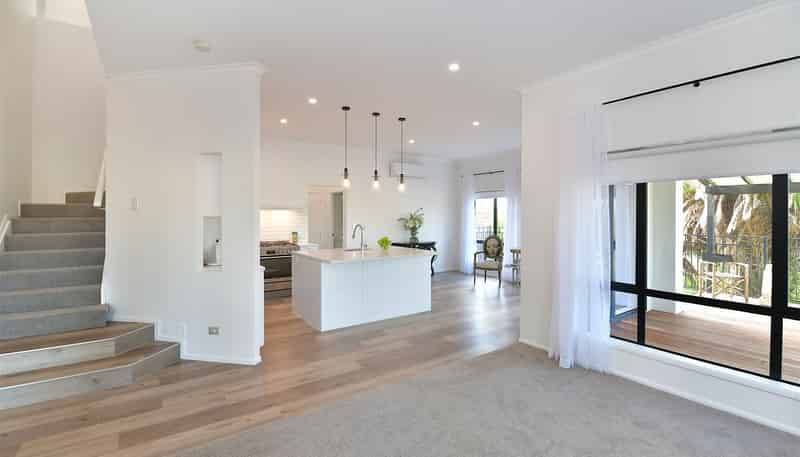 2 Pinecrest Drive, Gulf Harbour