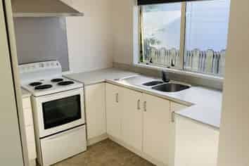 2/79 Barbados Drive, Unsworth Heights