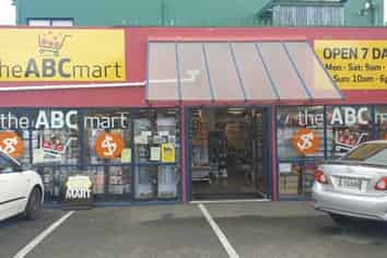 RETAIL SPACE IN THE HEART OF KILBIRNIE