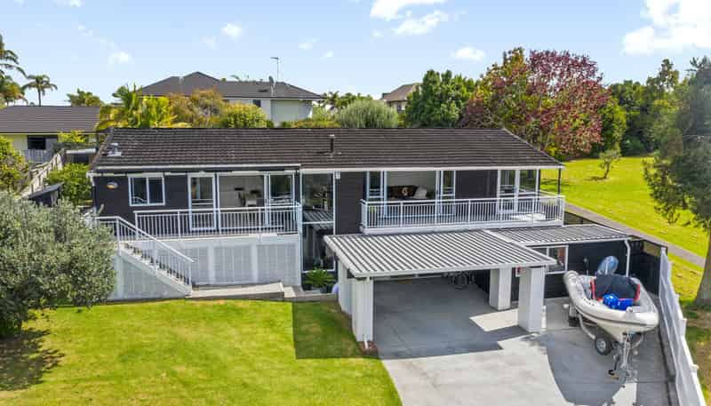 19 Blue Gum Rise, Sunnyhills