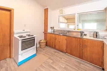 390 Wellington Road, Marton