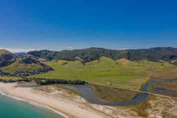 510 & 550 Black Jack Road, Opito Bay