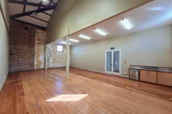 Kingsland Character Studio