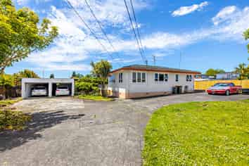 76 Andrew Road, Howick