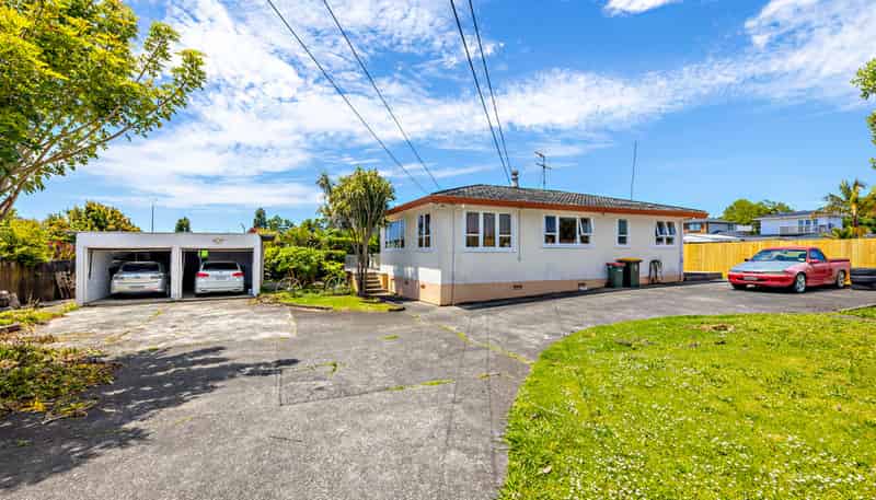 76 Andrew Road, Howick