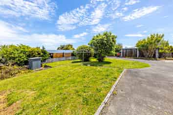 76 Andrew Road, Howick