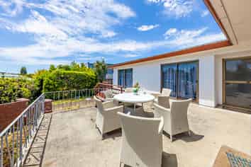 76 Andrew Road, Howick