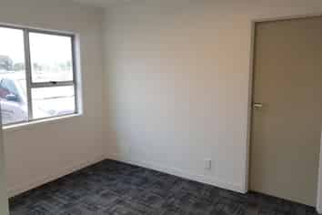 Cost Effective Industrial Unit on Cascades Road