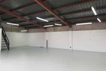 Cost Effective Industrial Unit on Cascades Road