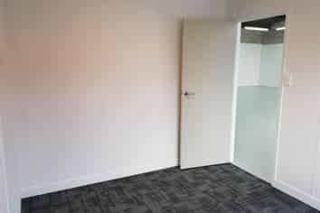 Cost Effective Industrial Unit on Cascades Road