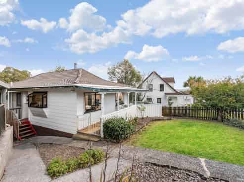 22 Sungrove Rise, Sunnyvale