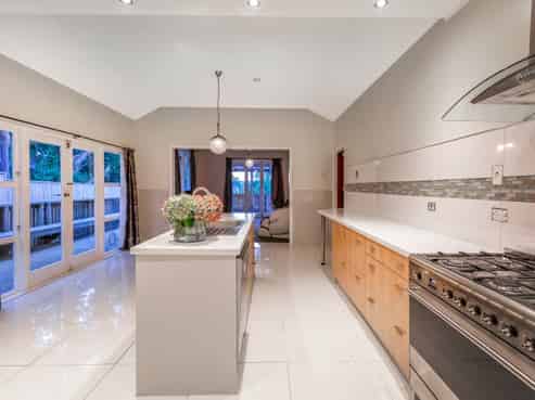 32 Hinemoa Street, Paraparaumu