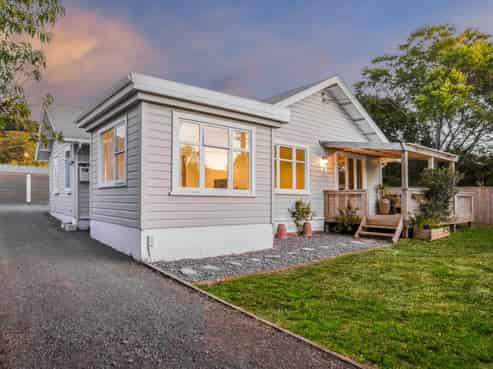 32 Hinemoa Street, Paraparaumu