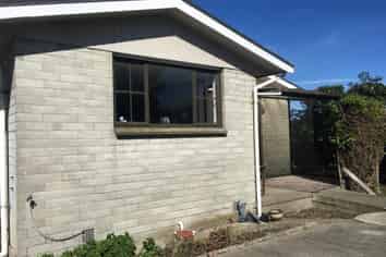 13 *Jenkin Street, Strathern