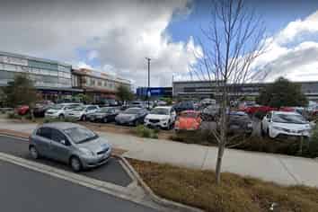 High exposure office/retail in Hobsonville