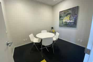 High exposure office/retail in Hobsonville